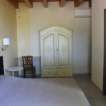 B&B Ai Prati Lesignana Εξωτερικό φωτογραφία