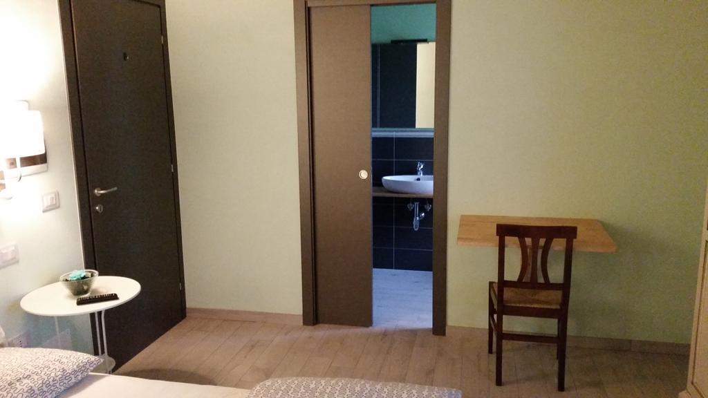 B&B Ai Prati Lesignana Δωμάτιο φωτογραφία